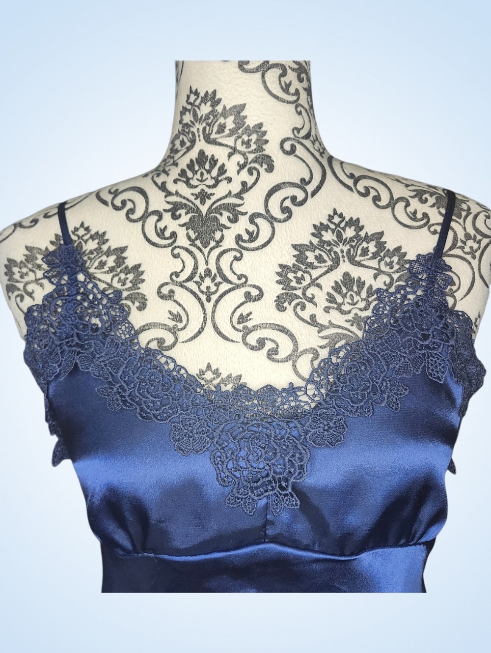 UNKNOWN Navy Satin Lace Cami Top - Large - Picture 4 of 6